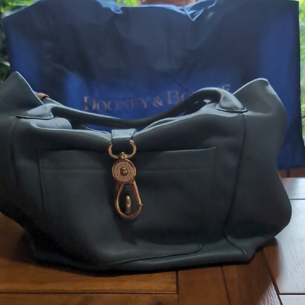 Dooney & Bourke Blue Shoulder Bag with Sturdy Design